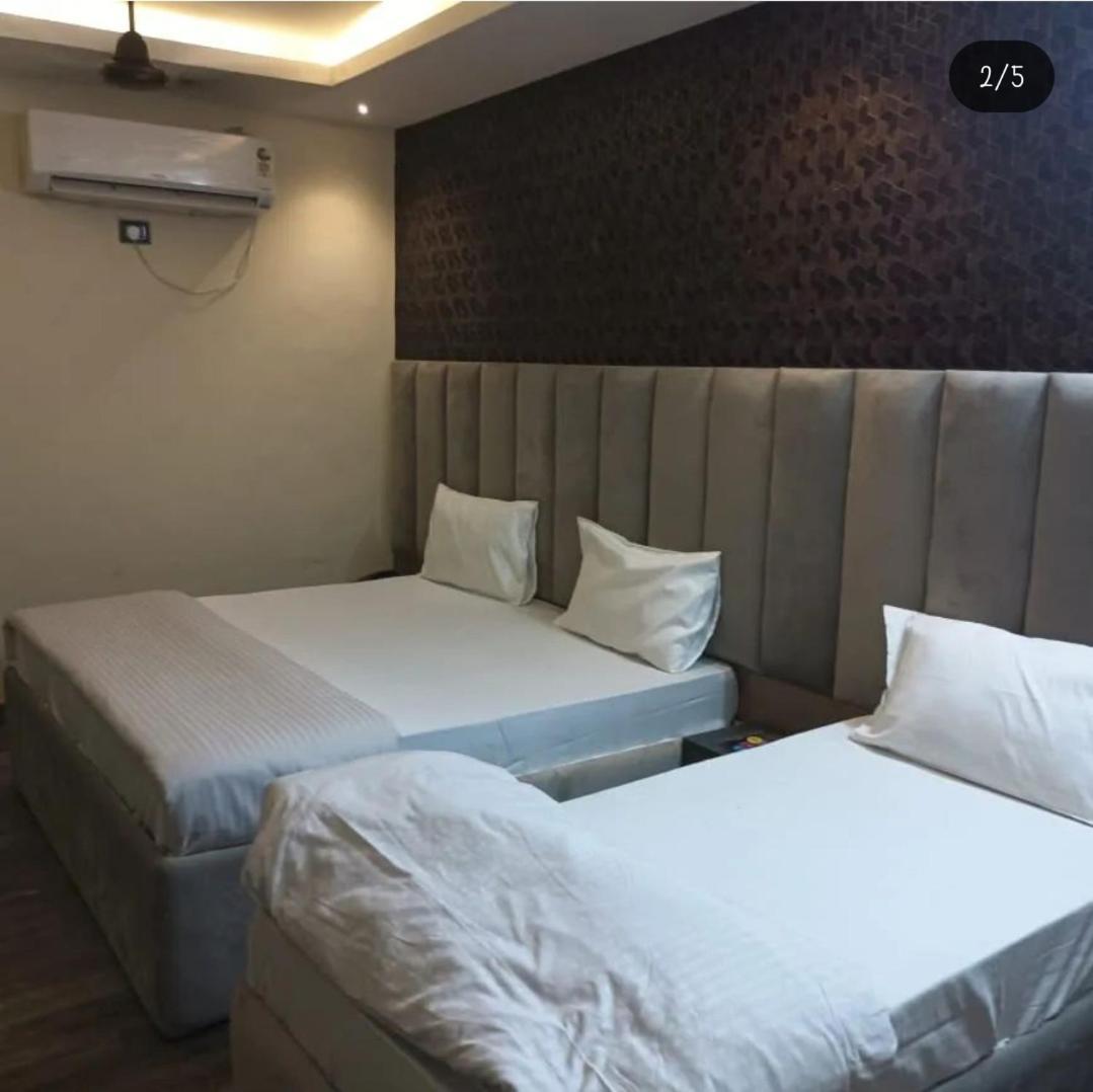 Hotel Kritika Велика Нойда Екстер'єр фото